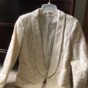 Lace effect cream jacket.